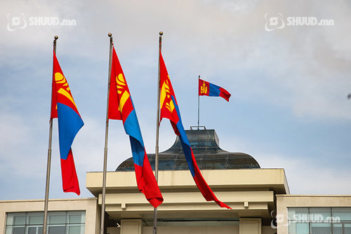 Өнөөдөр “Монгол Улсын Төрийн далбааны өдөр”